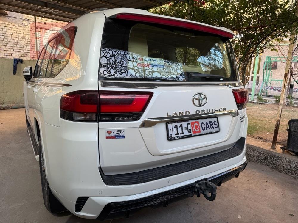 تويوتا لاندكروزر